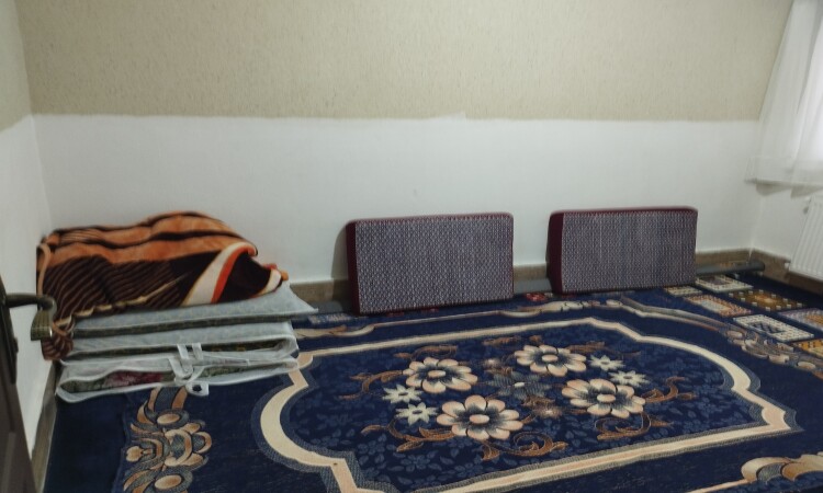 مستأجر شقة محسن الفاخرة