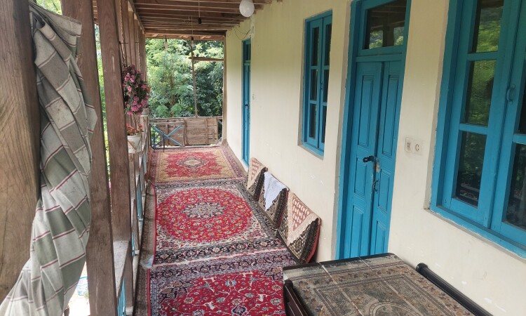 اجاره خانه سنتی نازخاتون در امام زاده هاشم