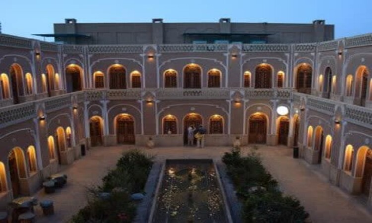 رزرو هتل کاروانسرای مشیر واحد چهار تخته