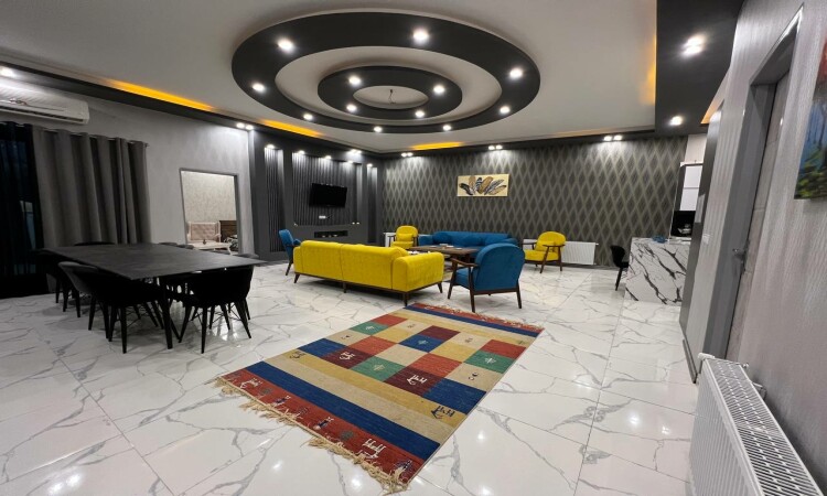 جنان 2 فيلا بمسبح اربعة مواسم للإيجار