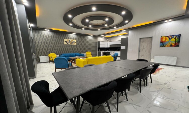 جنان 2 فيلا بمسبح اربعة مواسم للإيجار