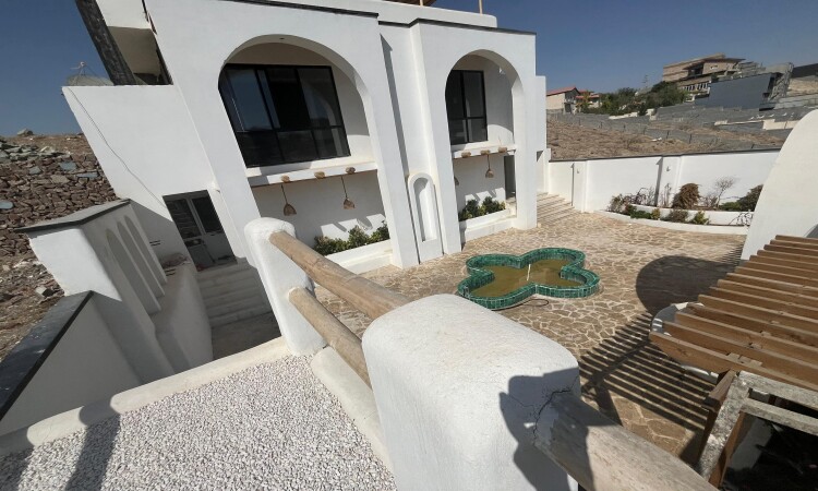 استئجار فيلا فاخرة مع مسبح في رودين