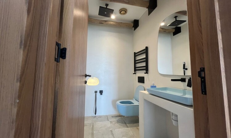 استئجار فيلا فاخرة مع مسبح في رودين