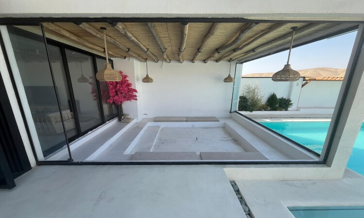 استئجار فيلا فاخرة مع مسبح في رودين