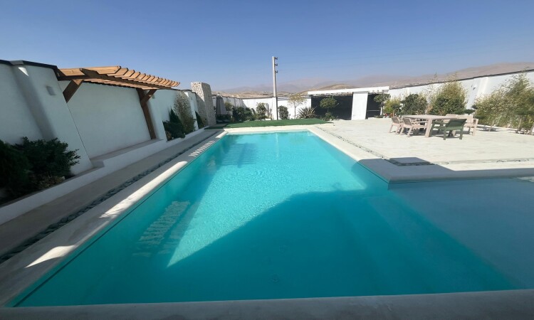 استئجار فيلا فاخرة مع مسبح في رودين