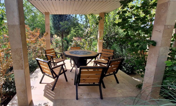 Parsa Villa Garden Rental