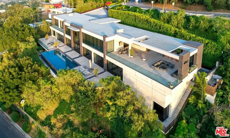 اقامتگاه بومگردی هومسا