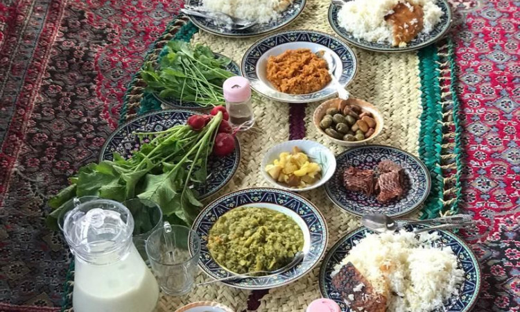 رزرو بوم گردی خمسک اتاق دلگشا