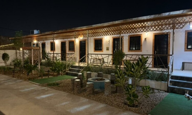 رزرو بوم‌گردی رامش (اتاق مروارید)