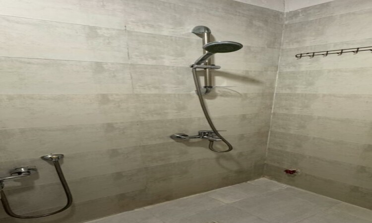 رزرو بوم‌گردی رامش (اتاق توتیا)