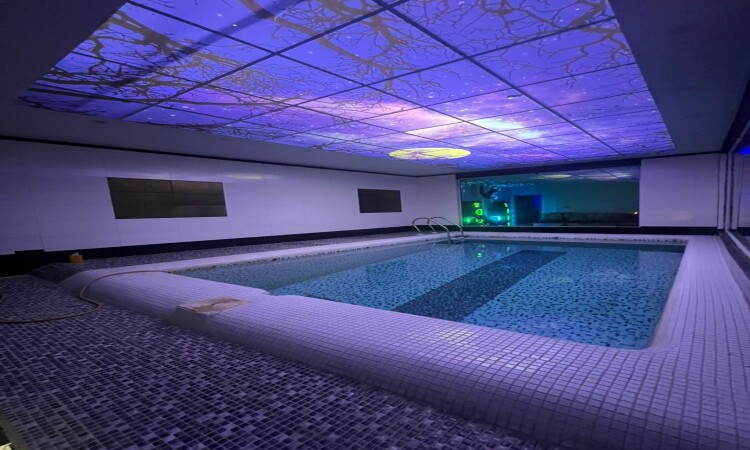 فيلا للإيجار مع مسبح في بيض مجنون