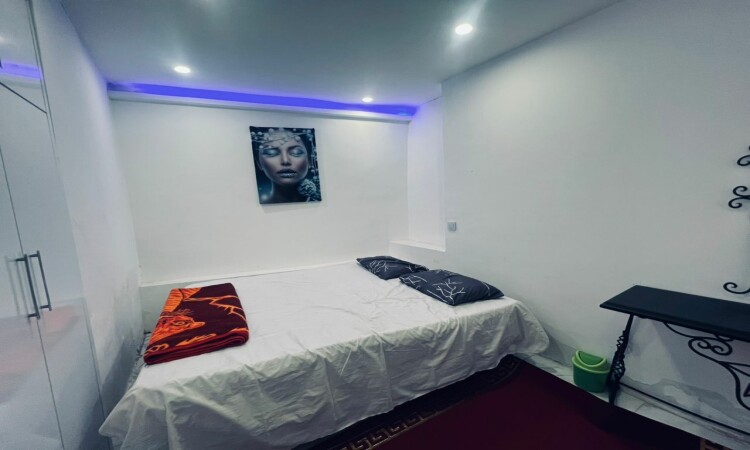 فيلا للإيجار مع مسبح في بيض مجنون