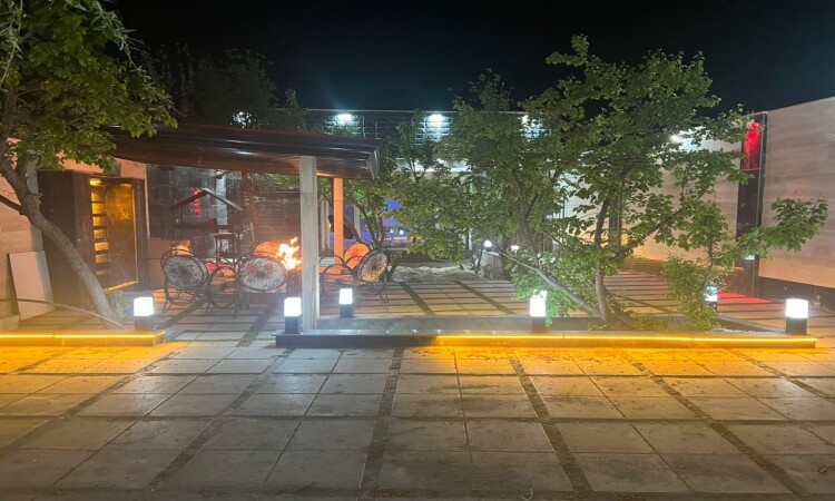 فيلا للإيجار مع مسبح في بيض مجنون