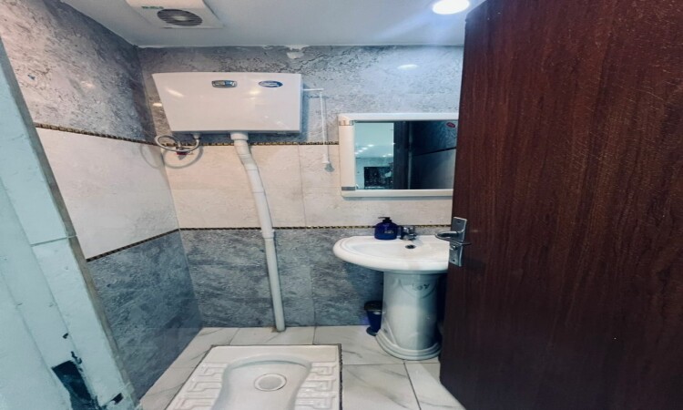 فيلا للإيجار مع مسبح في بيض مجنون