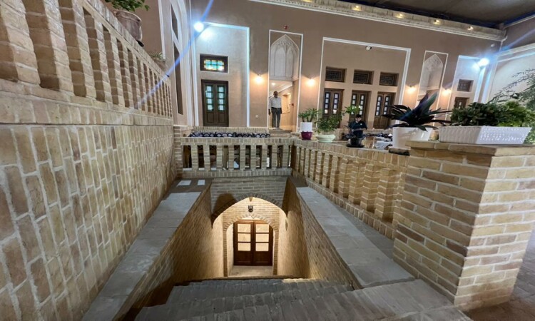 رزرو بومگردی حقيقت واحد 104