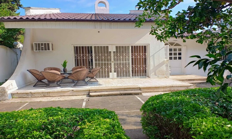 اجاره ویلا سه خوابه ساحلی لوکس