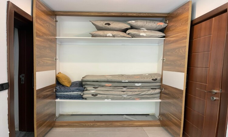 استئجار فيلا مع مسبح في سراي زاوي، طهراندشت