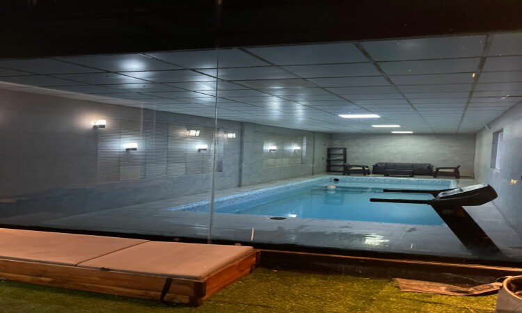 استئجار فيلا مع مسبح في سراي زاوي، طهراندشت