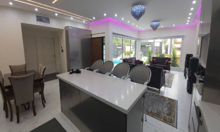 اجاره ویلا دو خواب استخر دار نیلسا هوم