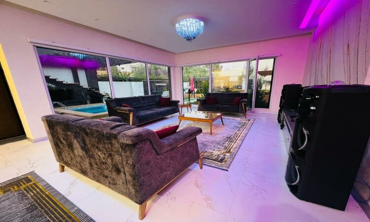 اجاره ویلا دو خواب استخر دار نیلسا هوم