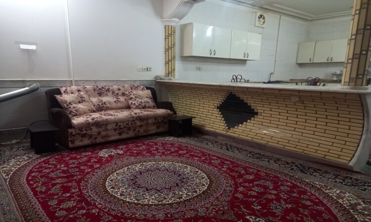 شقة للإيجار في نبز بحر 2