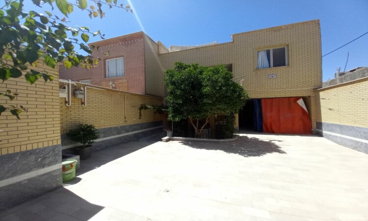 شقة للإيجار في نبز بحر 2