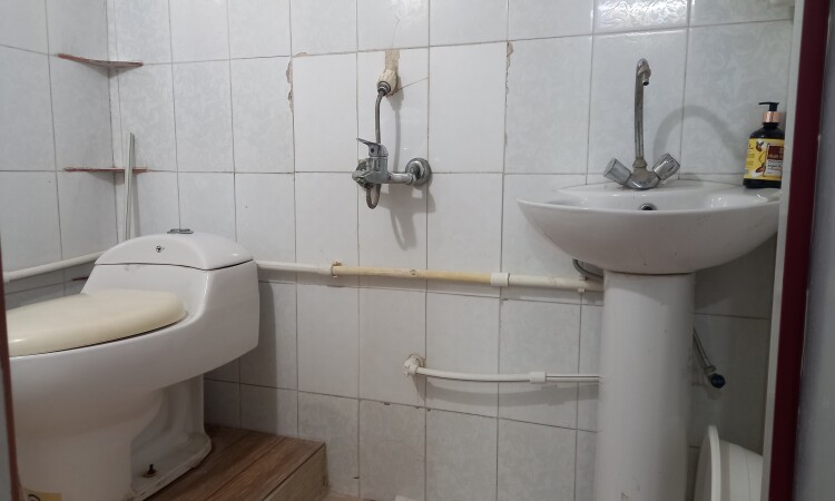 شقة للإيجار في نبز بحر 2