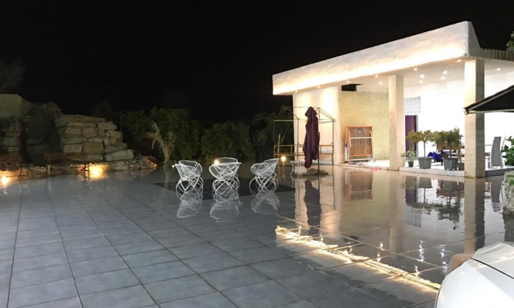 ویلا استخردار