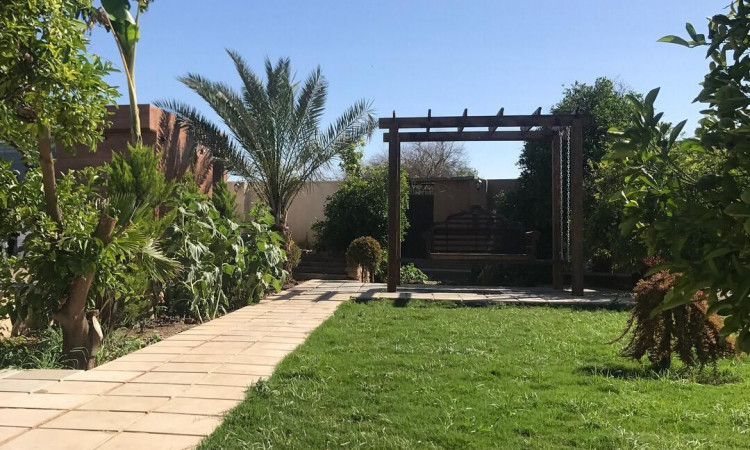 ویلا استخردار