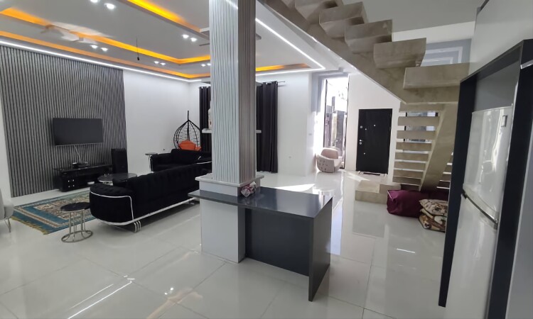 اجاره ویلا دوبلکس استخر دار عمارت آبشار 2