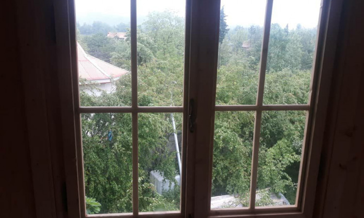 اجاره ویلا4 خوابه چوبی جنگلی طاسکوه