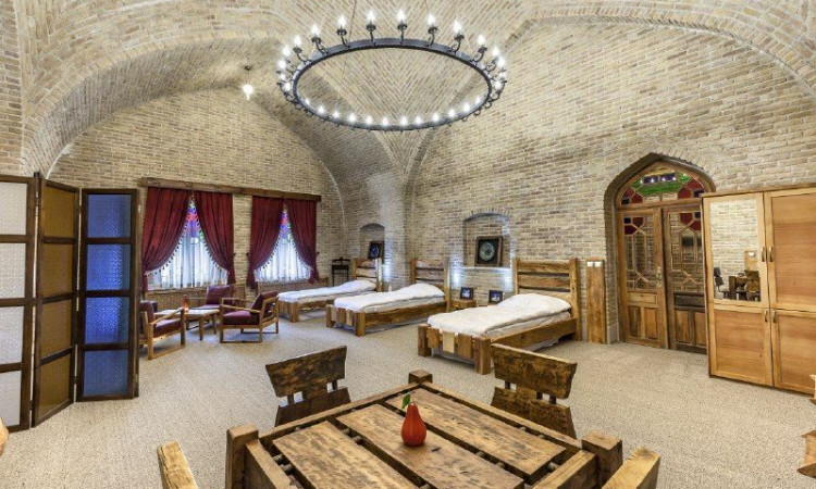 رزرو هتل کاروانسرای یام (اتاق باباطاهر-5 تخته)