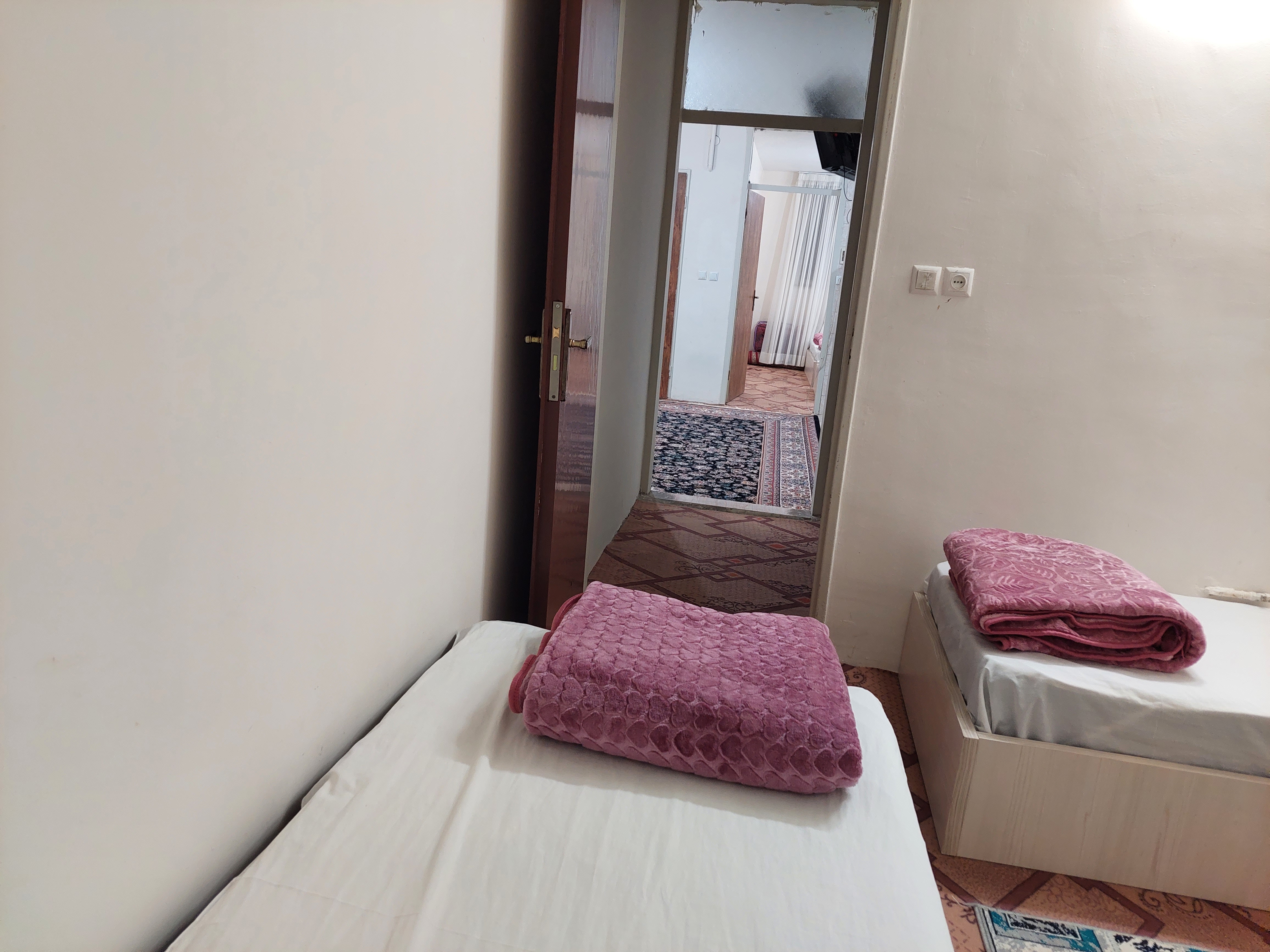 اجاره آپارتمان دوخوابه مبله نزدیک باب الجواد