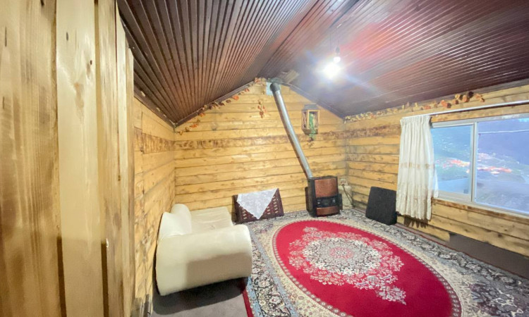 کلبه چوبی ( اقامتگاه هیرکانی) در ییلاق سوئه‌چاله ماسال