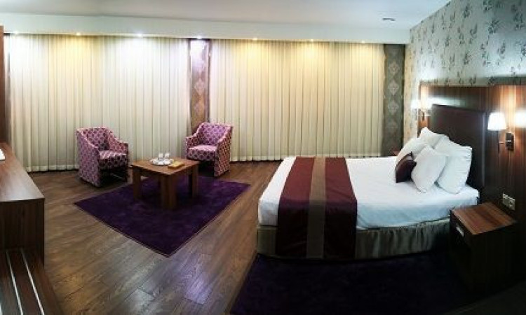 هتل پارسیان- اتاق دوتخته دبل