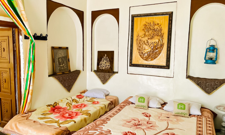 رزرو بوم گردی عمارت بانو - اتاق پهنا (باپارکینگ)