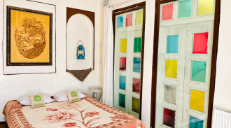 رزرو بوم گردی عمارت بانو - اتاق پهنا (باپارکینگ)