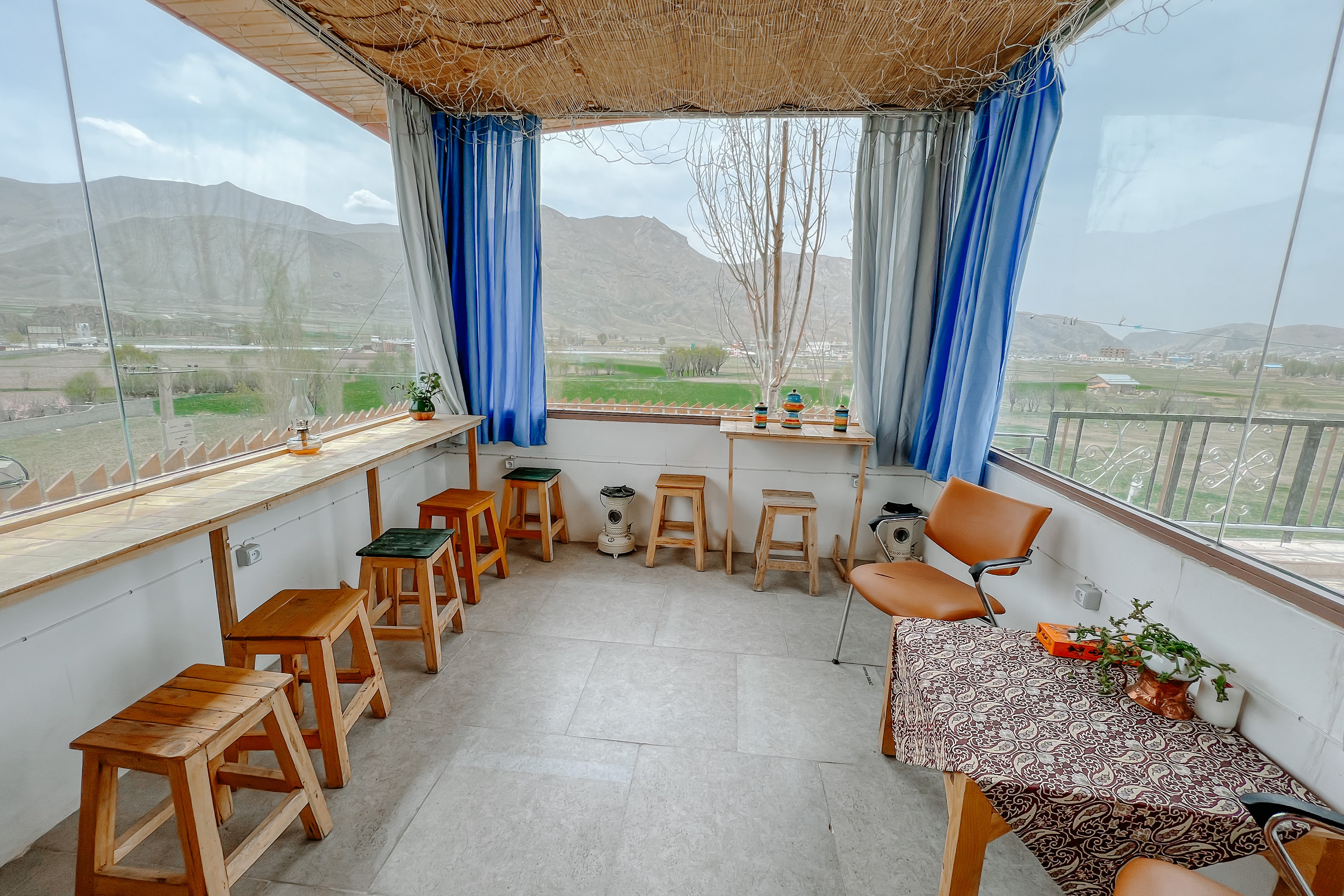 اجاره بوم گردی متا - اتاق چهار تخته