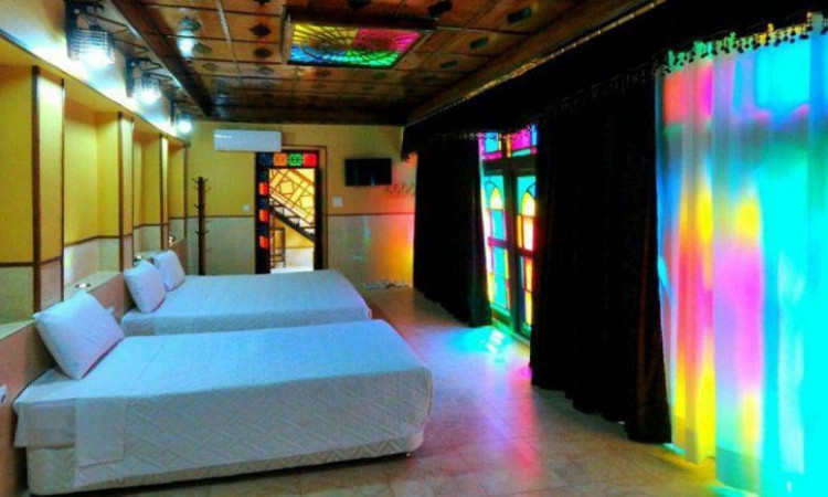 رزرو هتل سنتي نيايش (اتاق یک تخته)