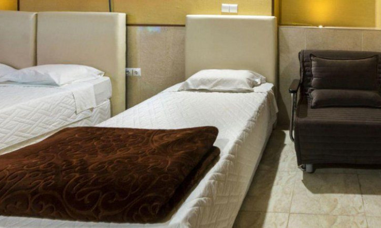 رزرو هتل سنتي نيايش (اتاق یک تخته)