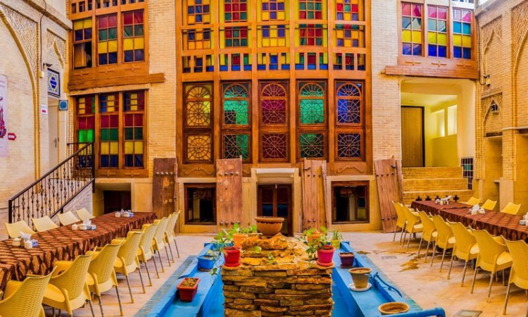 رزرو هتل سنتي نيايش (اتاق یک تخته)