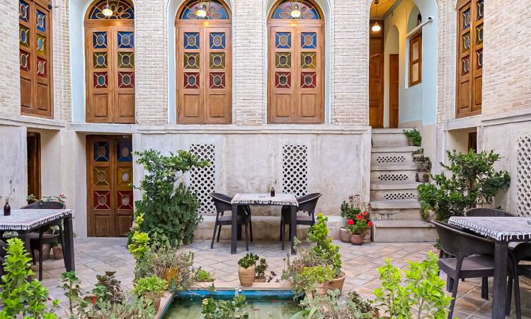 رزرو اقامتگاه سنتی سپهری (اتاق سه تخته)