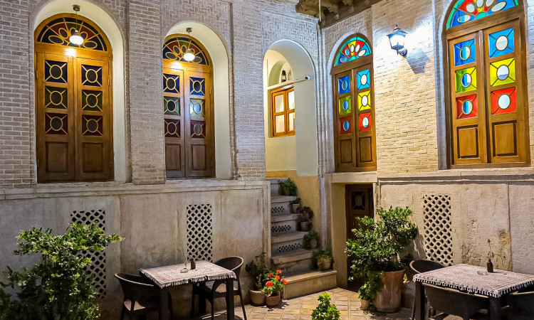 رزرو اقامتگاه سنتی سپهری (اتاق سه تخته)
