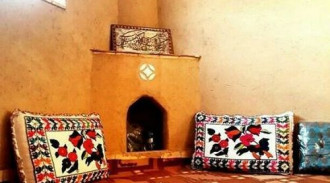 رزرو اقامتگاه بوم گردی لب خندق ( اتاق شاه نشین )