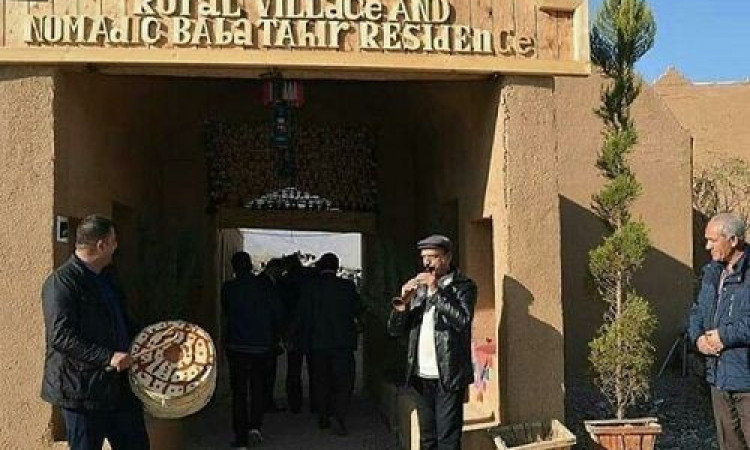 رزرو بوم گردی باباطاهر اتاق 12 متری