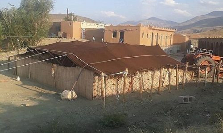 رزرو بوم گردی باباطاهر اتاق 12 متری