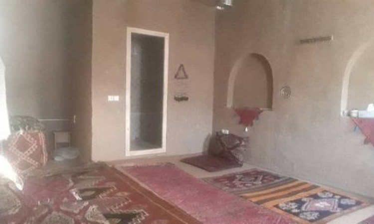 رزرو بوم گردی باباطاهر اتاق 12 متری