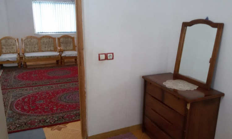 اجاره آپارتمان دو خوابه تمیزلاهیجان(طبقه اول)