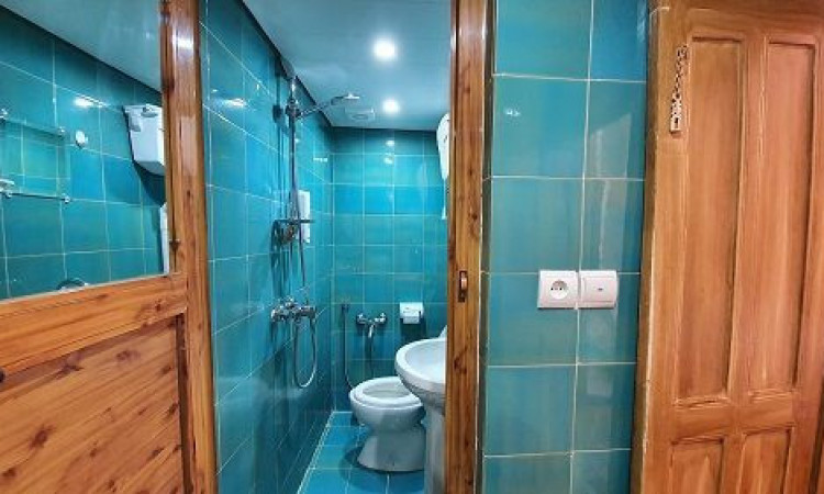 بوم‌گردی سرای سایه (پهلوی)