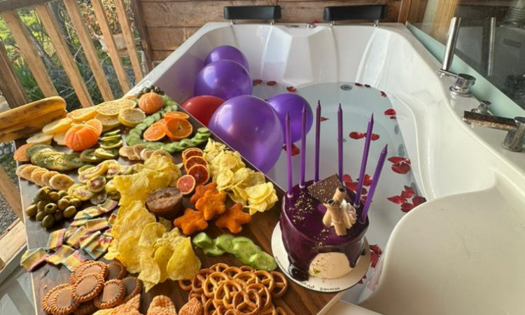 کلبه دوبلکس با جکوزی در روستای وشمه سرا